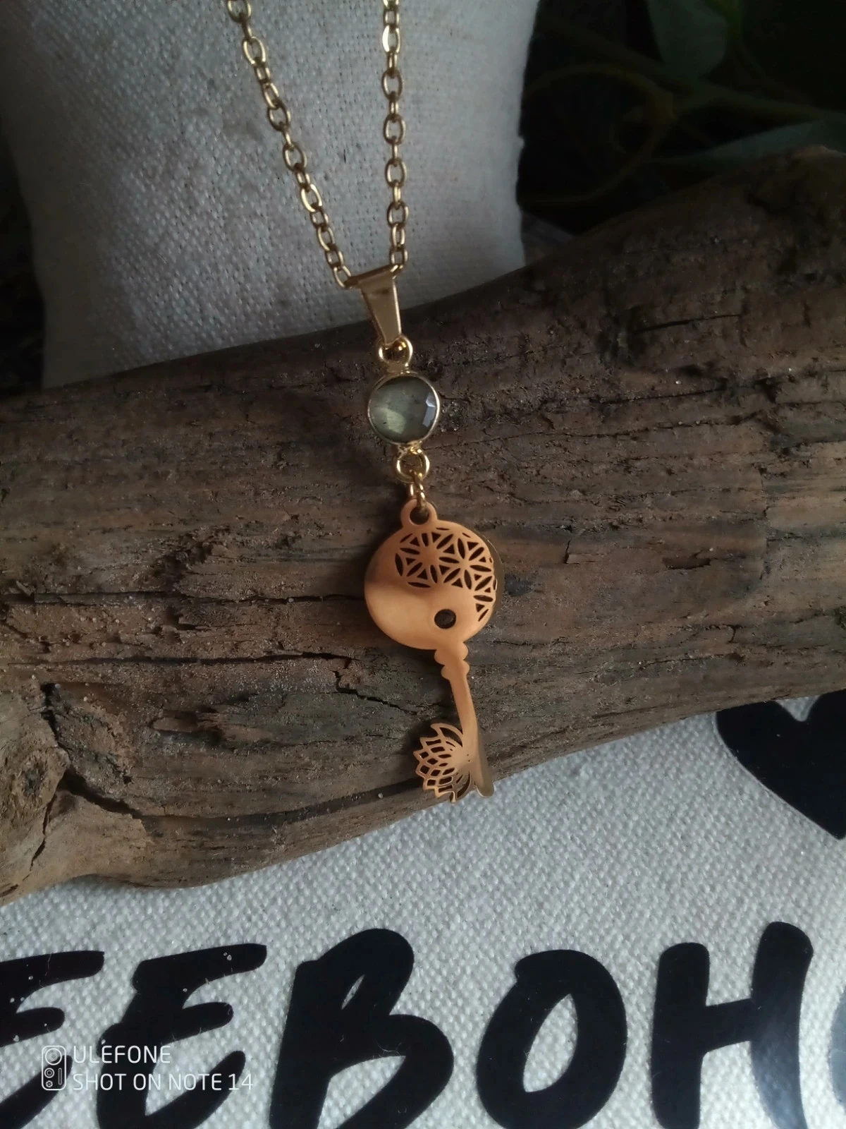 Collier clé zen lotus yin yang et labrador naturelle